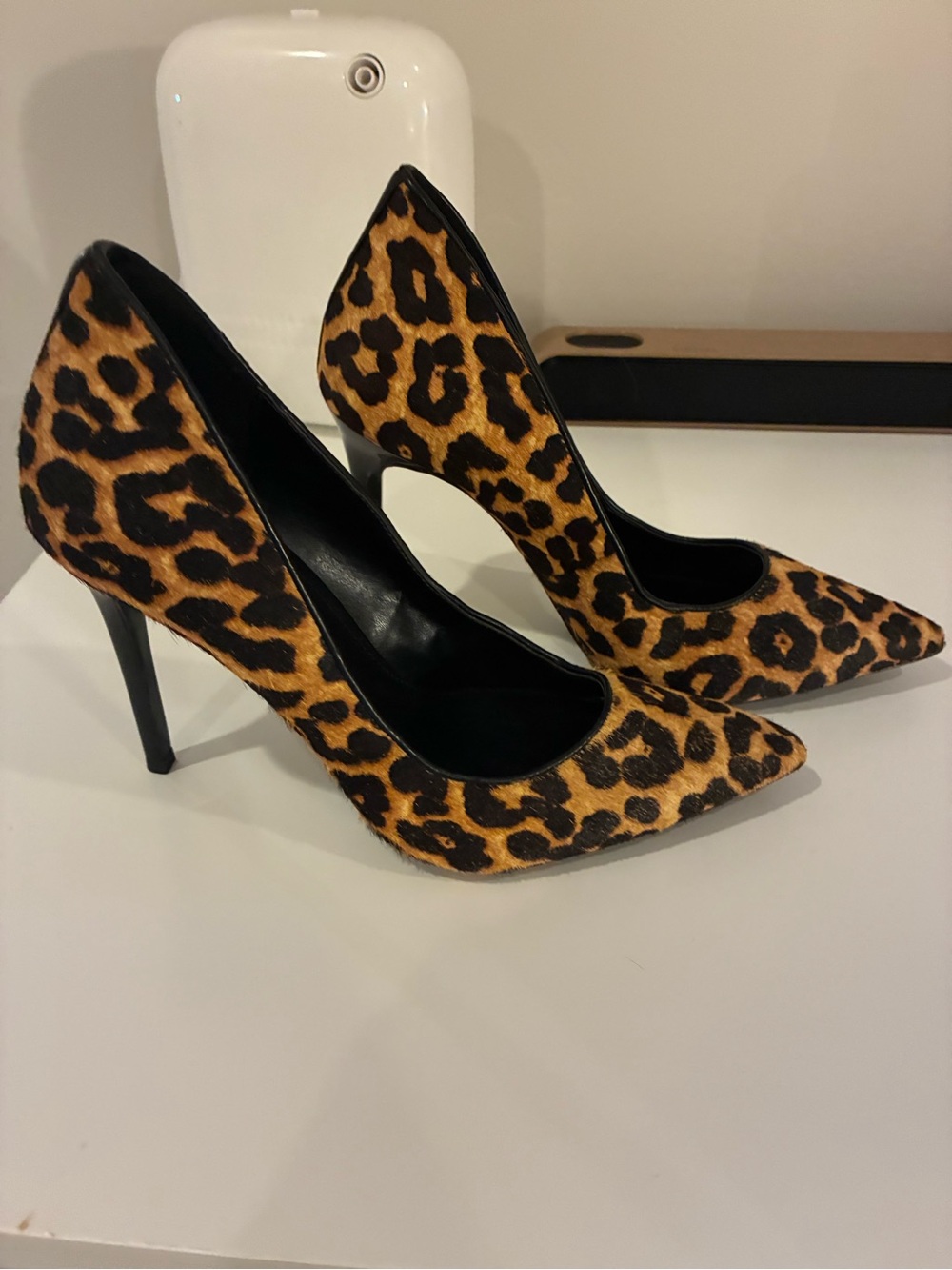 Michael Kors Leopard Print Calf Hair Pointed Pump - Tan & Black - Picture 2 of 7